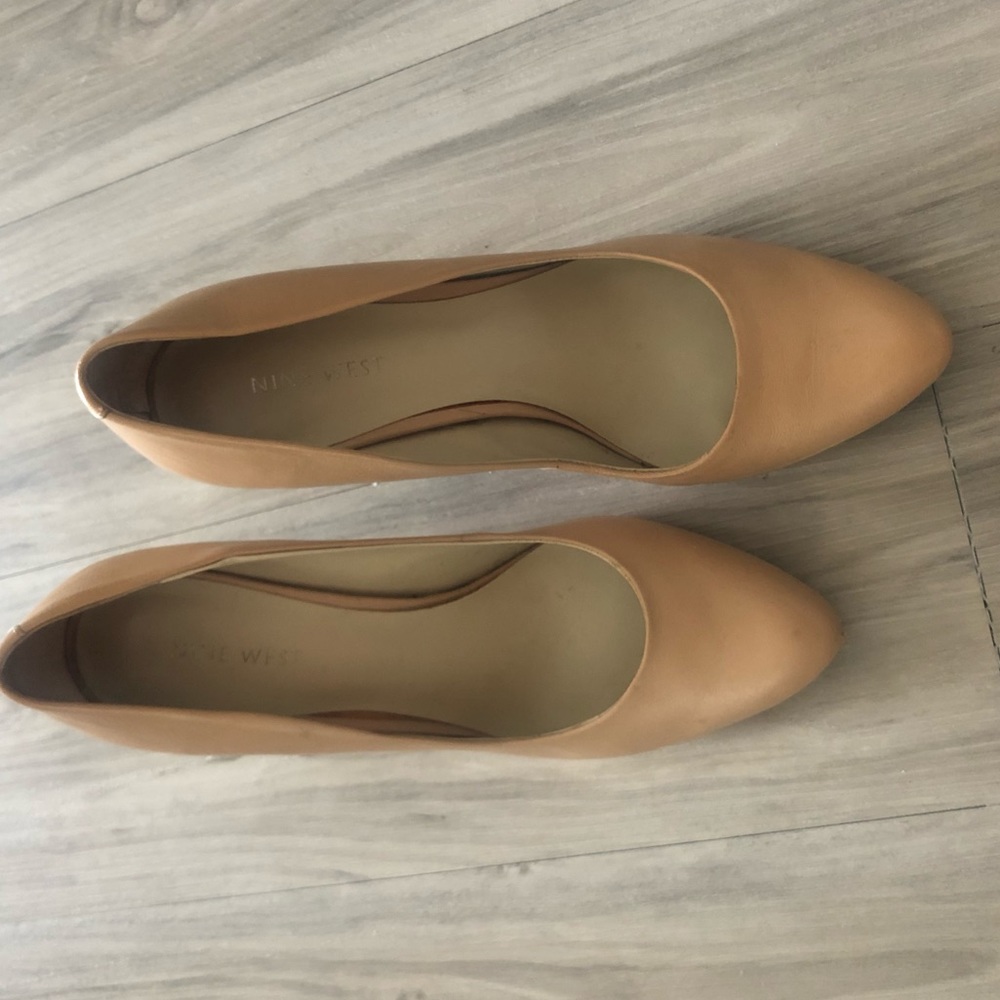 Nine West nude leather heels